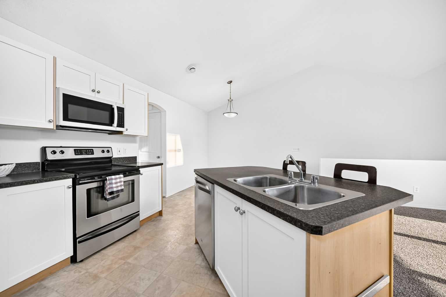 203, 70 Panatella Landing NW