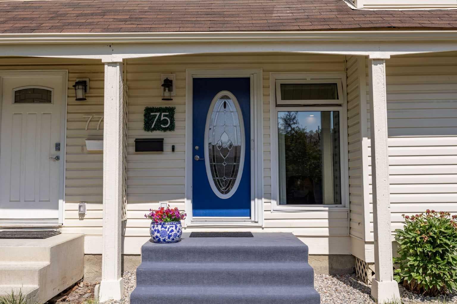 75 Woodhill Court SW