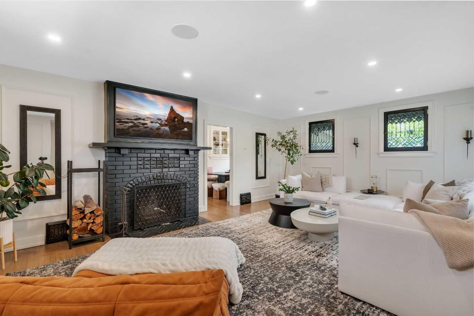817 Rideau Road SW