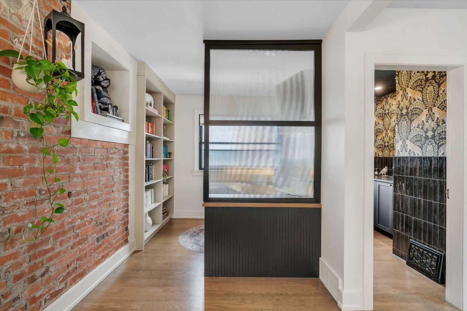 817 Rideau Road SW