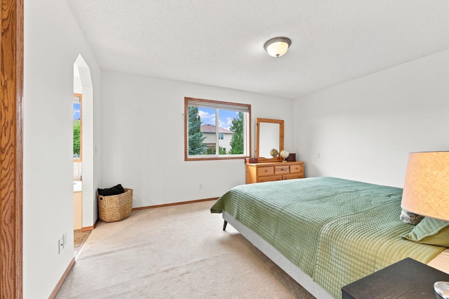 32 Tuscany Ravine Crescent NW