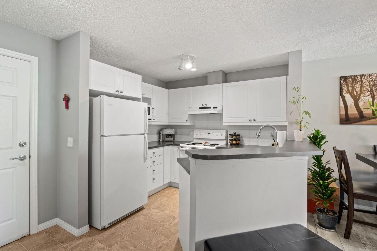 2209, 950 Arbour Lake Road NW