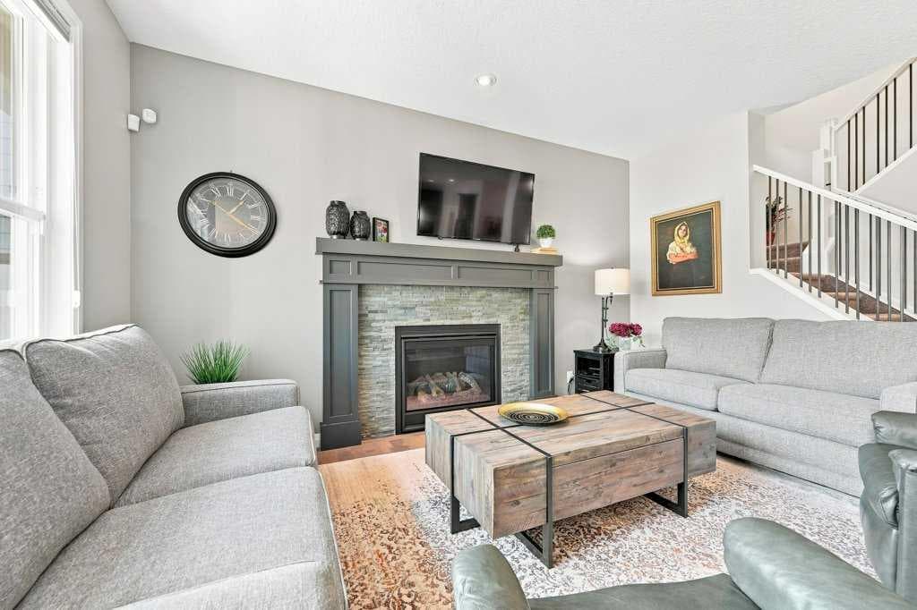 72 Sundown Way 