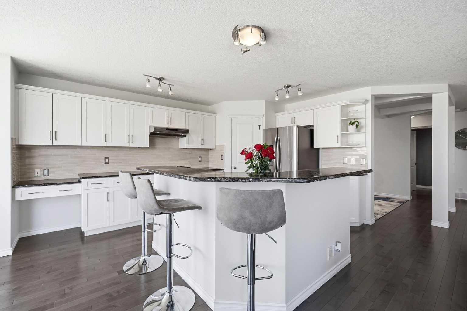 128 Tuscany Ravine Terrace NW
