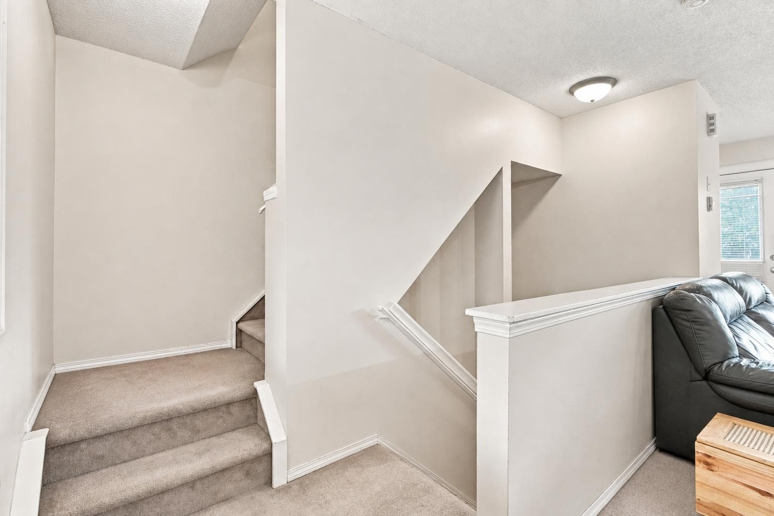 106 Panamount Drive NW
