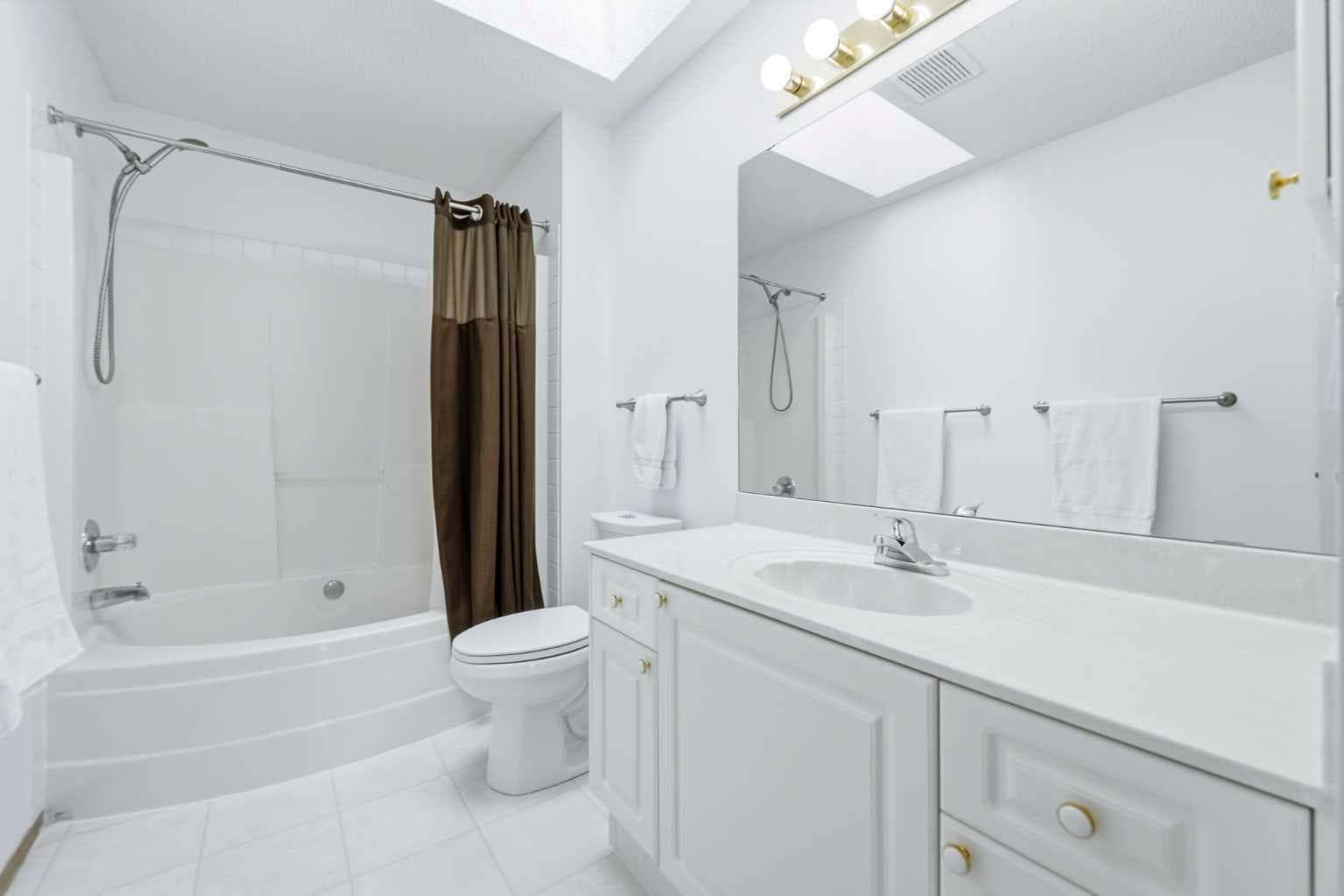 72 Arbour Crest Road NW