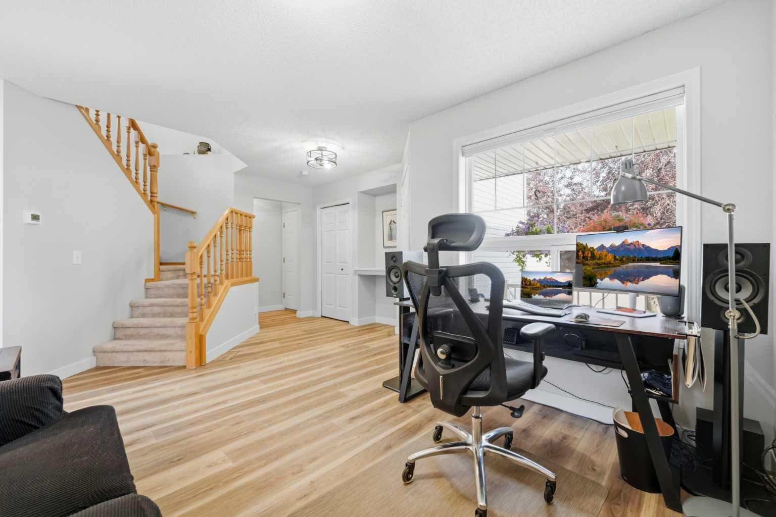 72 Arbour Crest Road NW