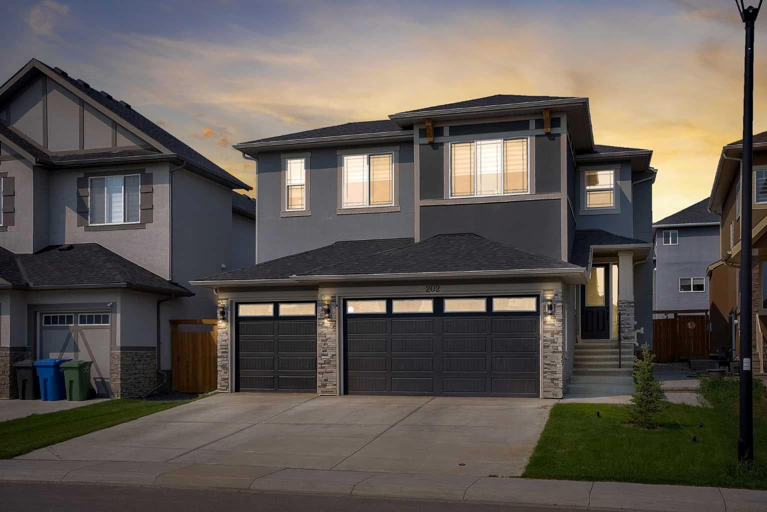 202 Kinniburgh Crescent 