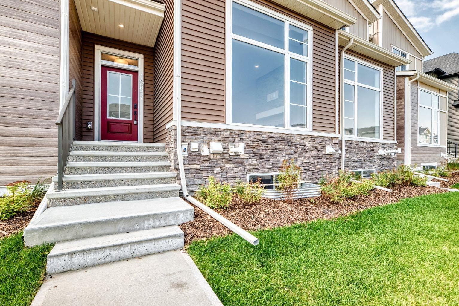 1063 Bayview Crescent SW