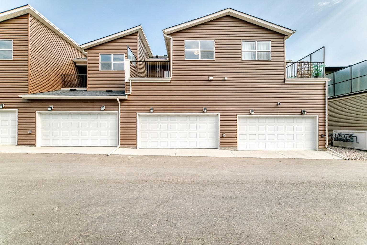 1063 Bayview Crescent SW