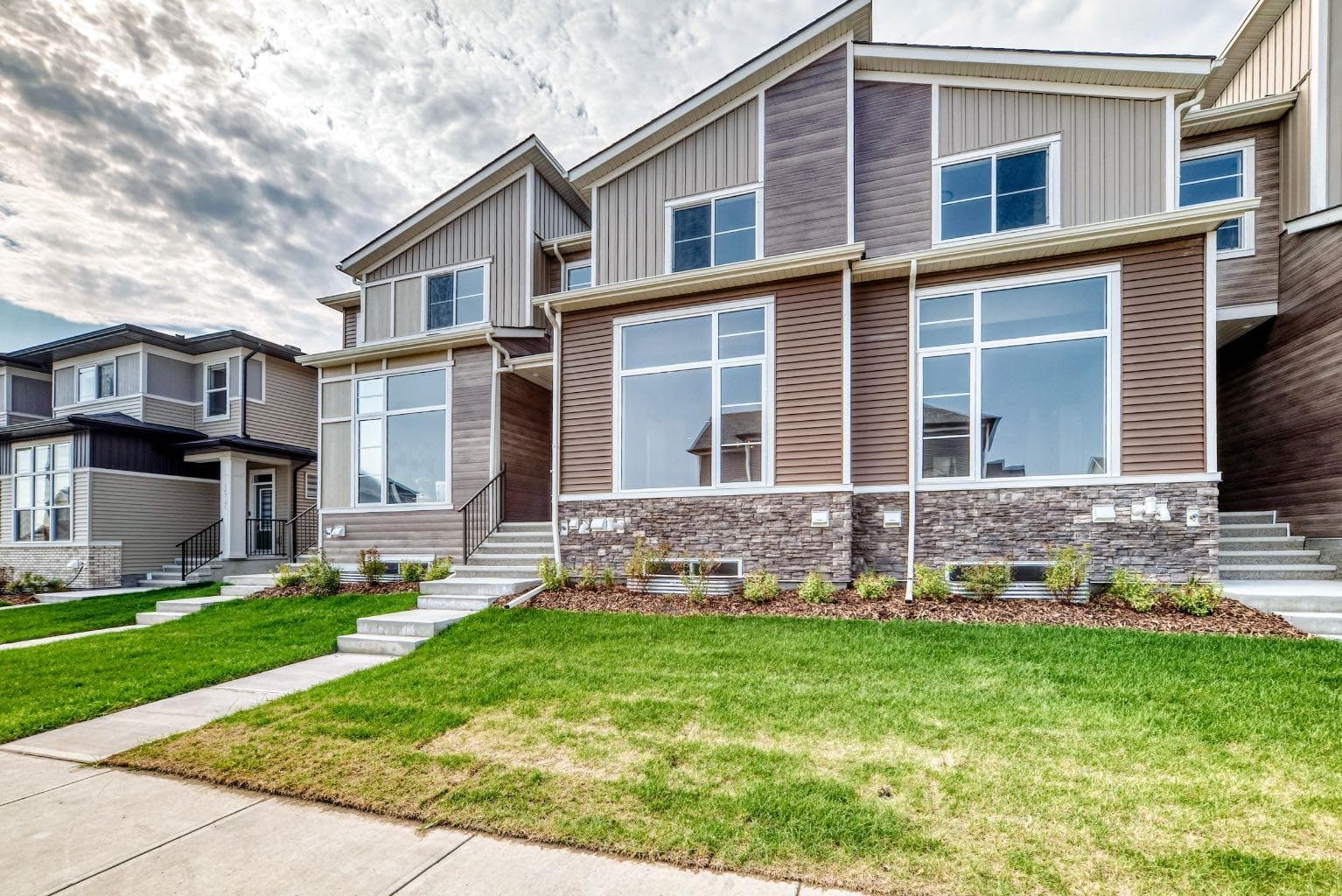 1063 Bayview Crescent SW