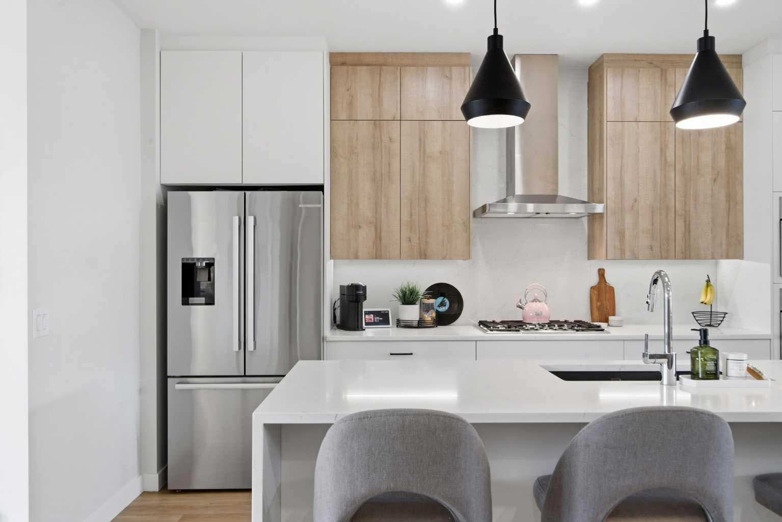 1062 Harmony Parade 