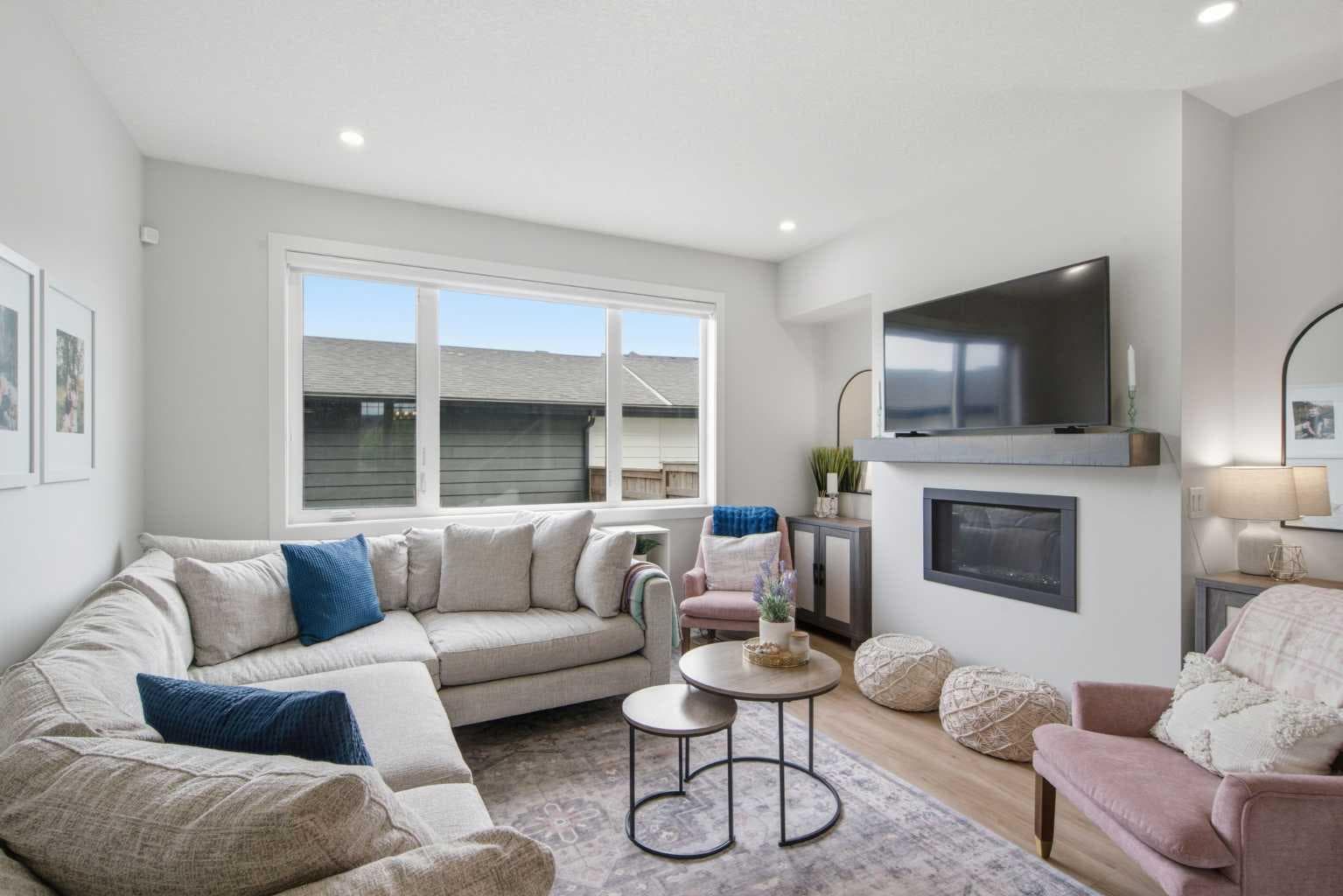 1062 Harmony Parade 