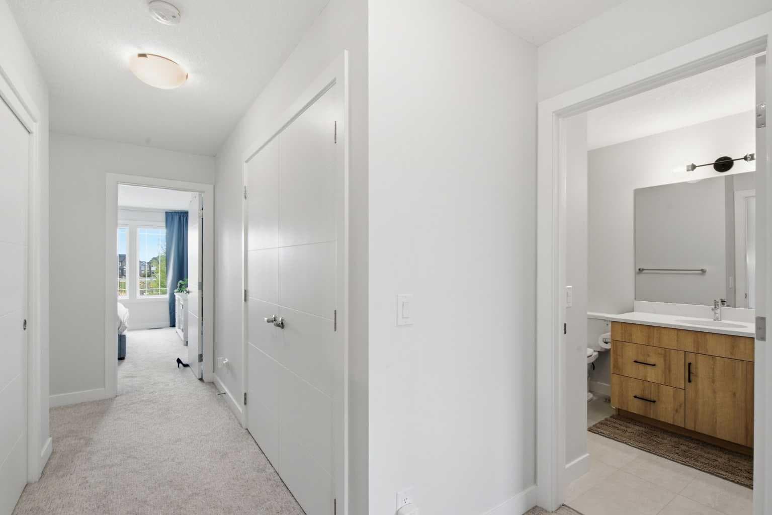 1062 Harmony Parade 
