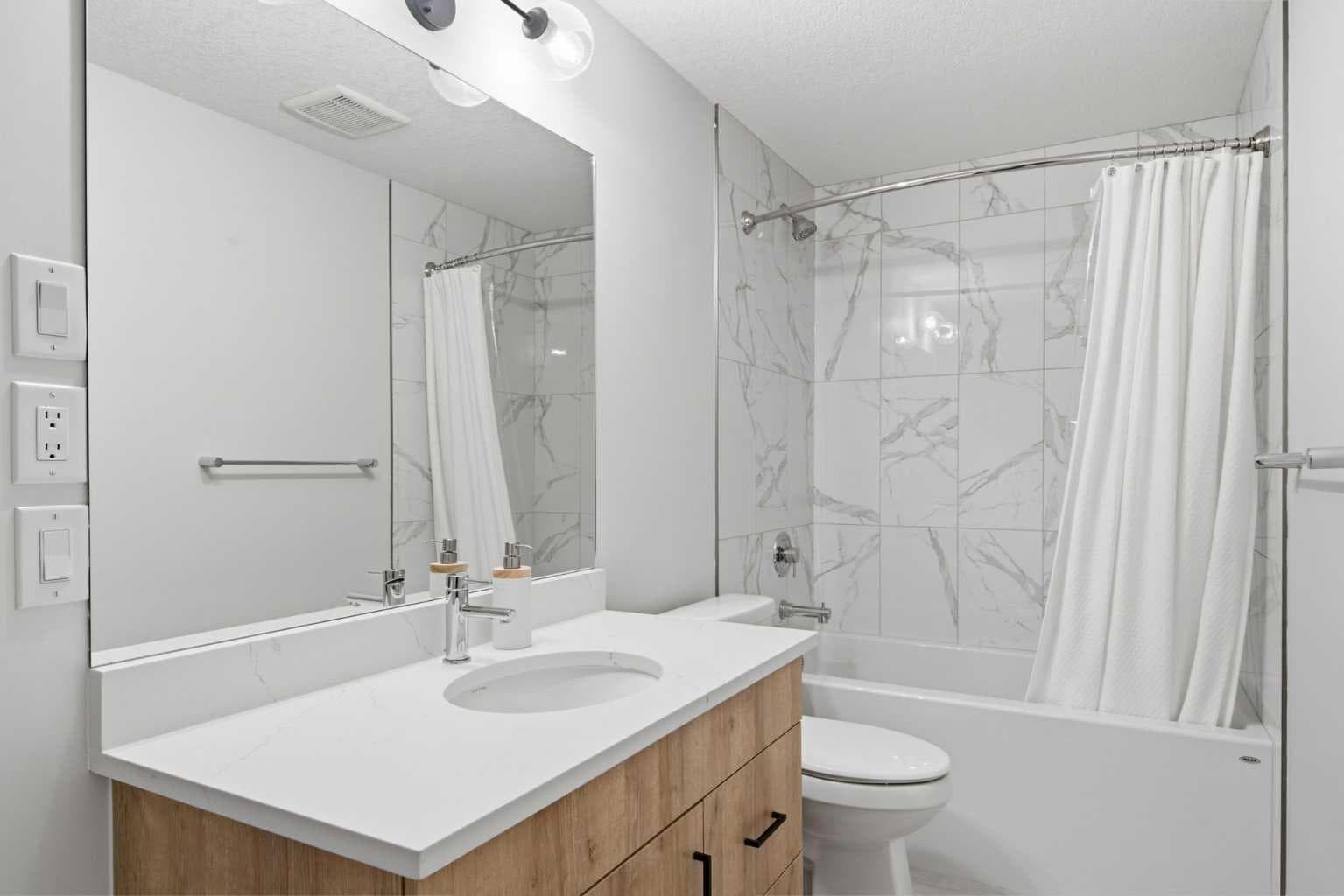 1062 Harmony Parade 