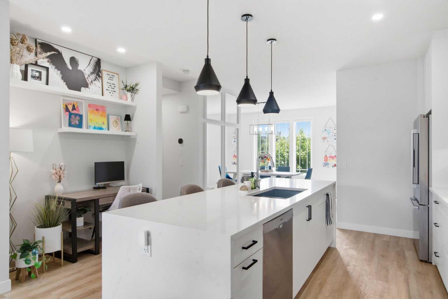 1062 Harmony Parade 