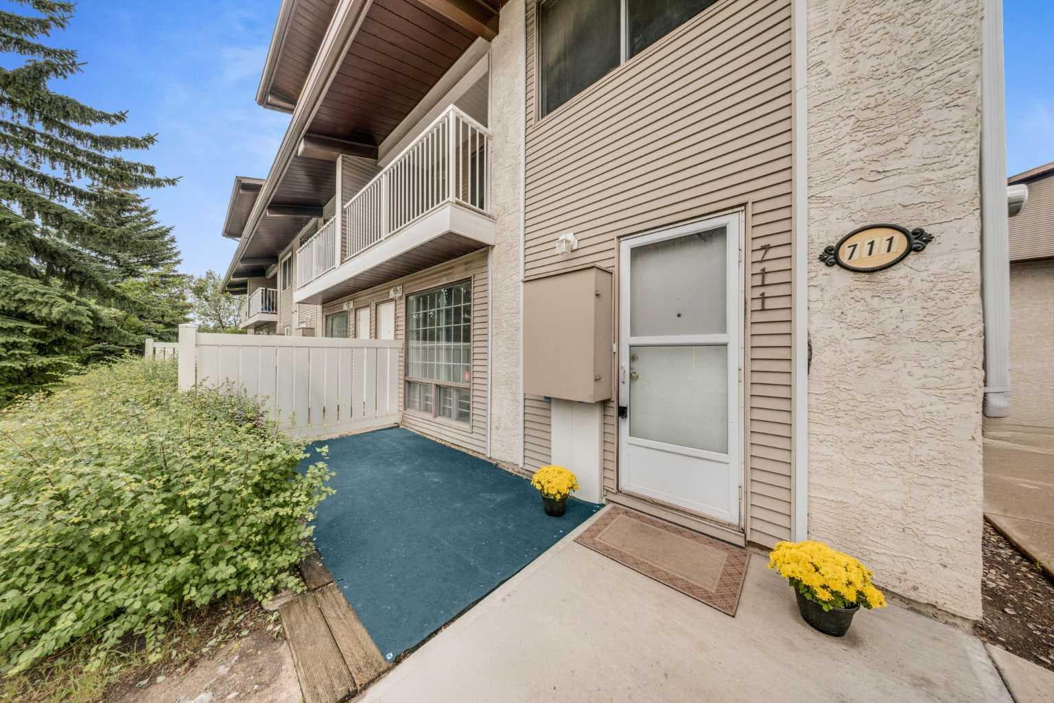 711, 200 Brookpark Drive SW