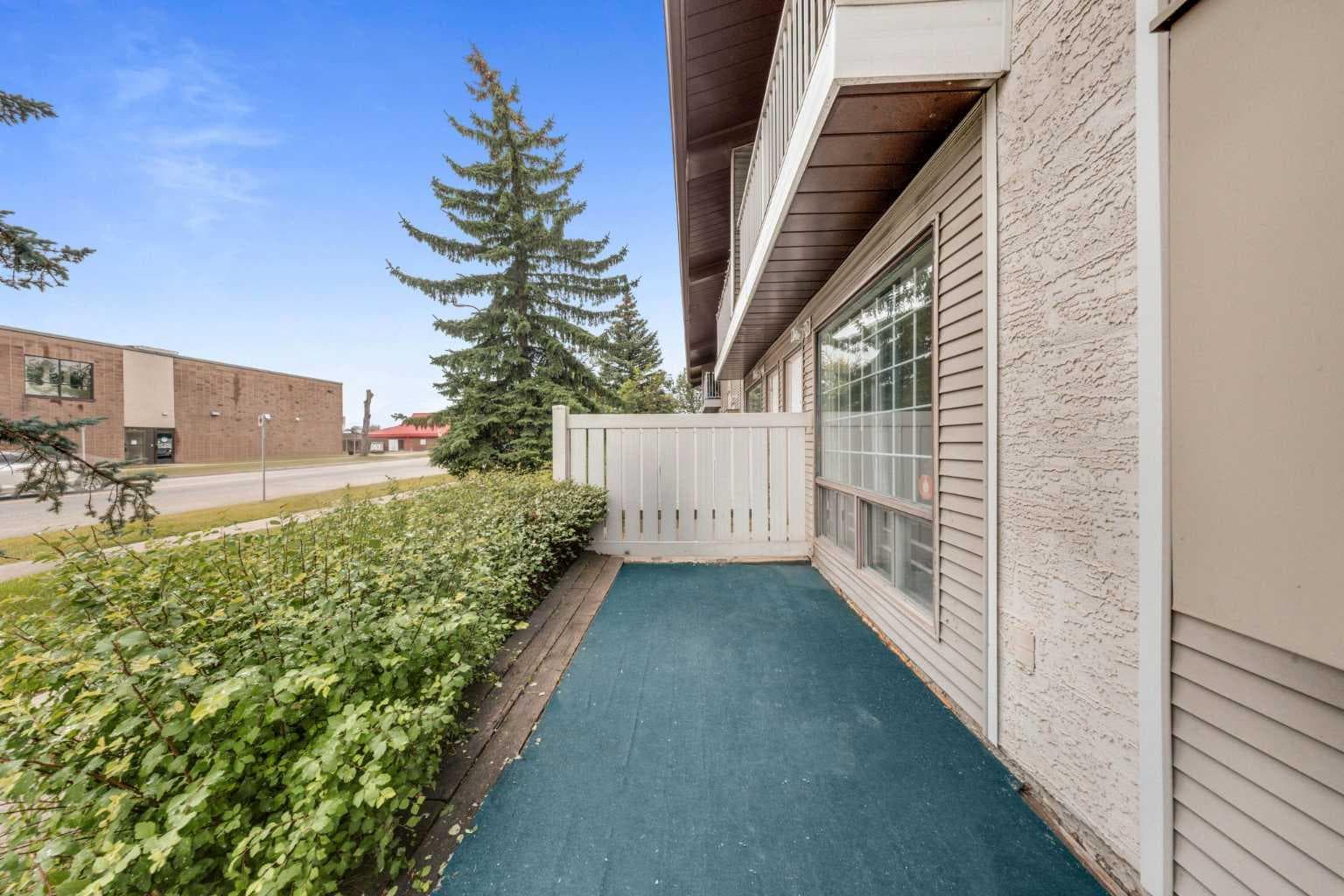 711, 200 Brookpark Drive SW