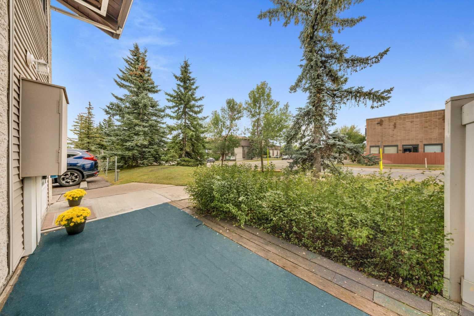 711, 200 Brookpark Drive SW