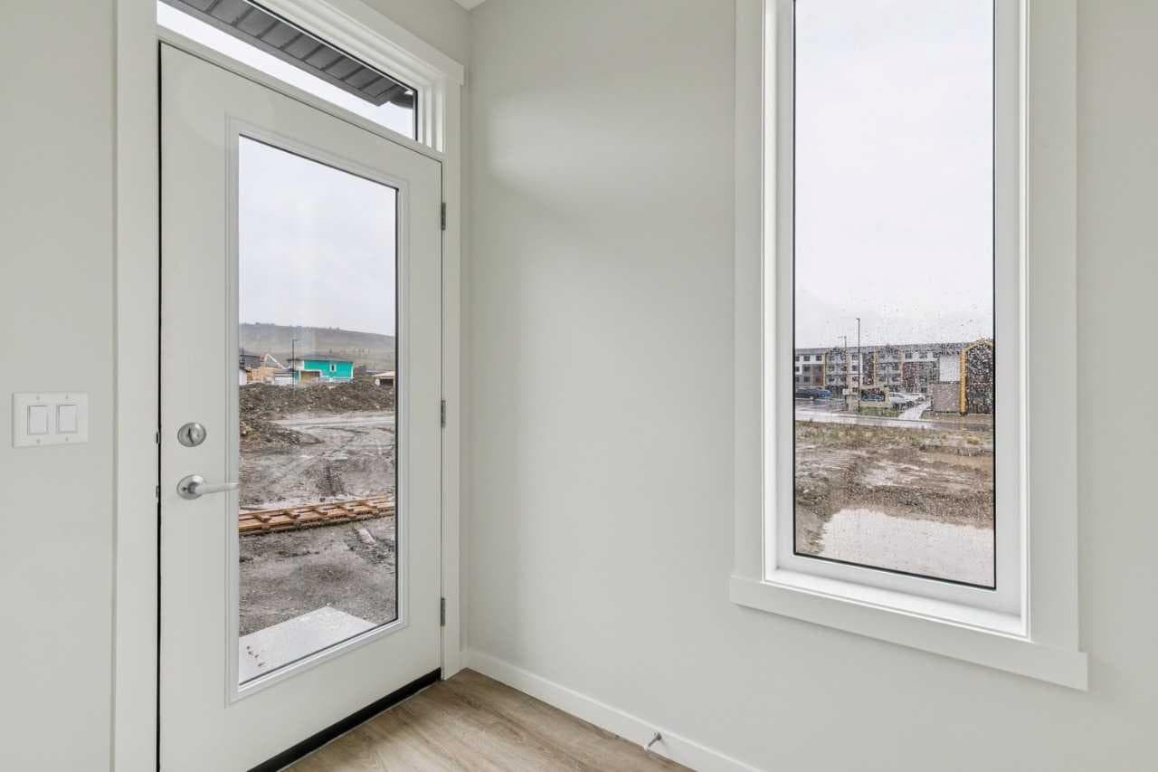 233 Vantage Drive 