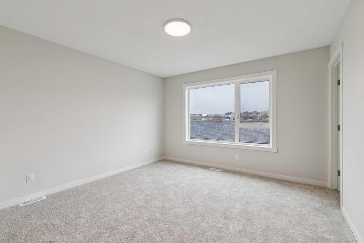 233 Vantage Drive 
