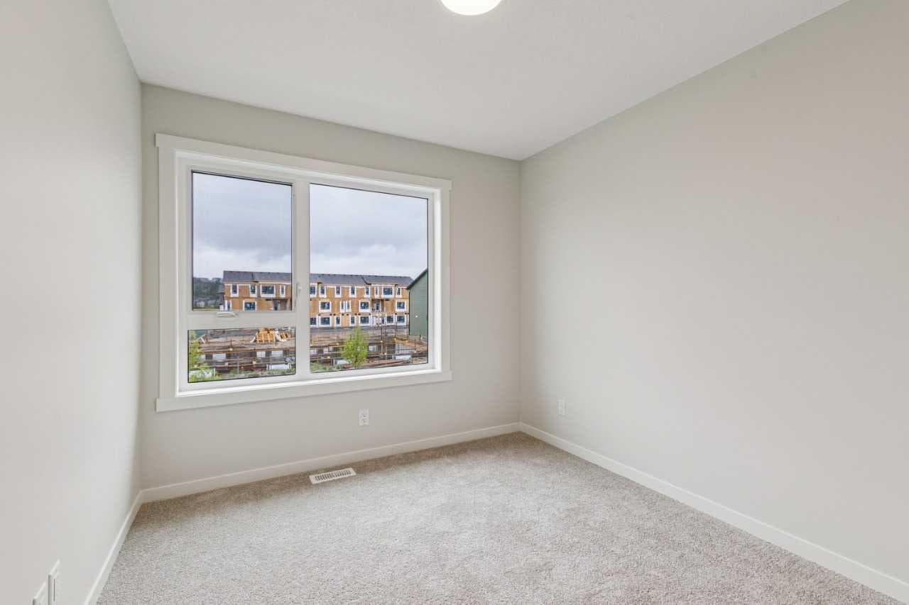 233 Vantage Drive 