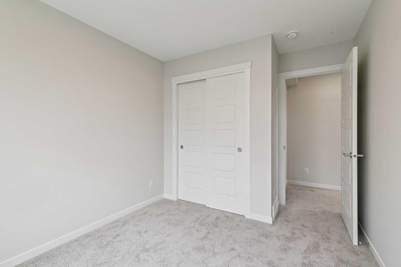 233 Vantage Drive 