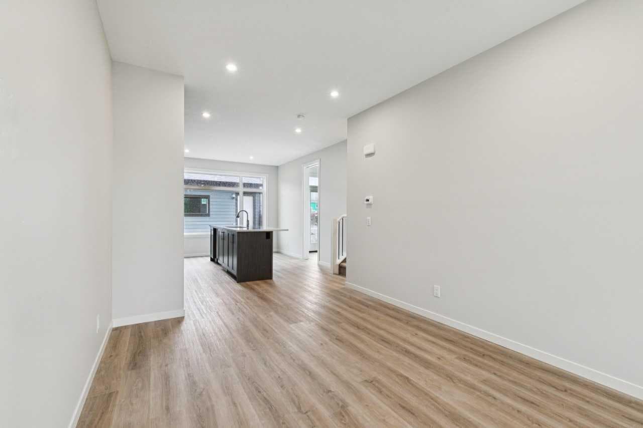 233 Vantage Drive 