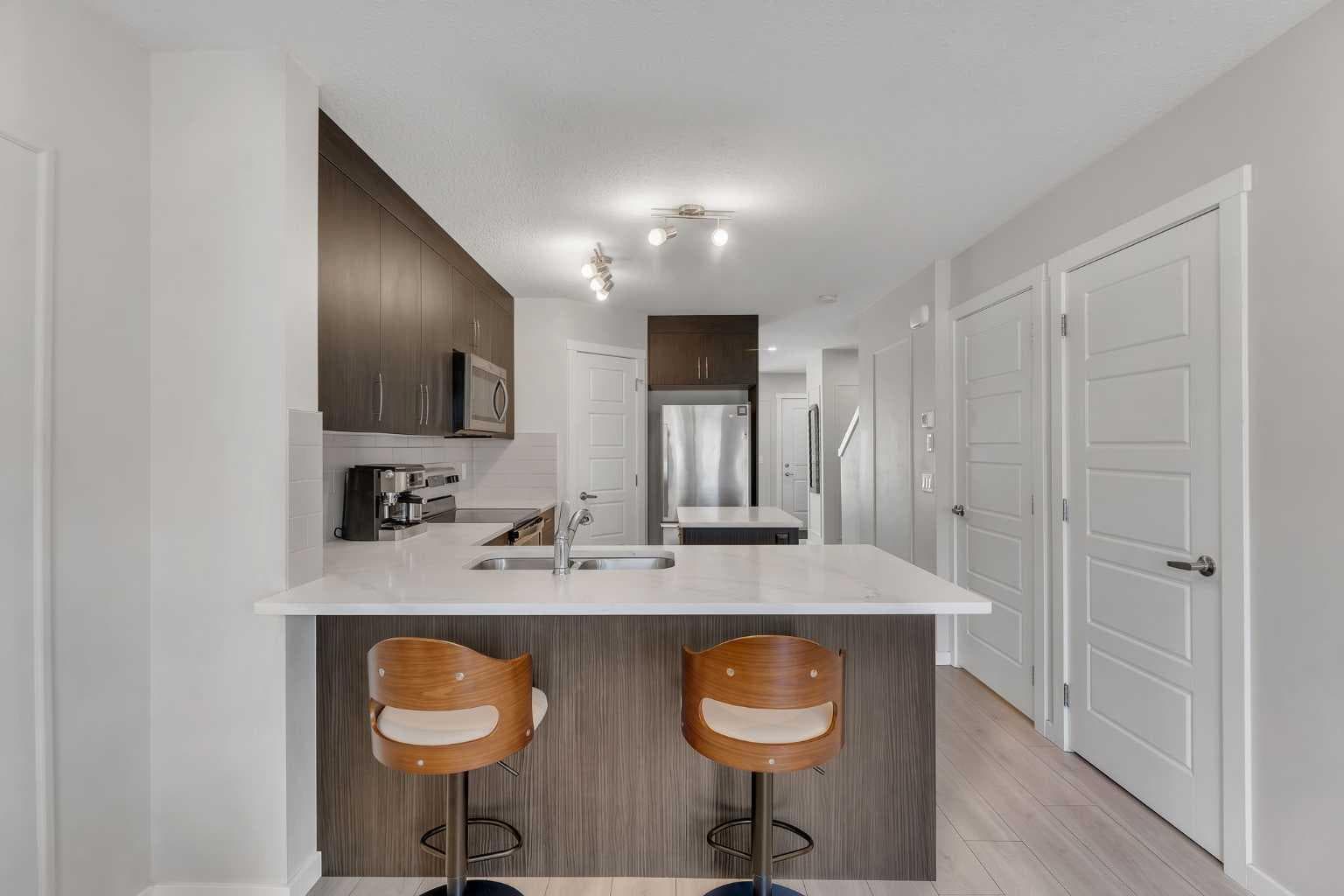 124, 31 Red Embers Parade NE