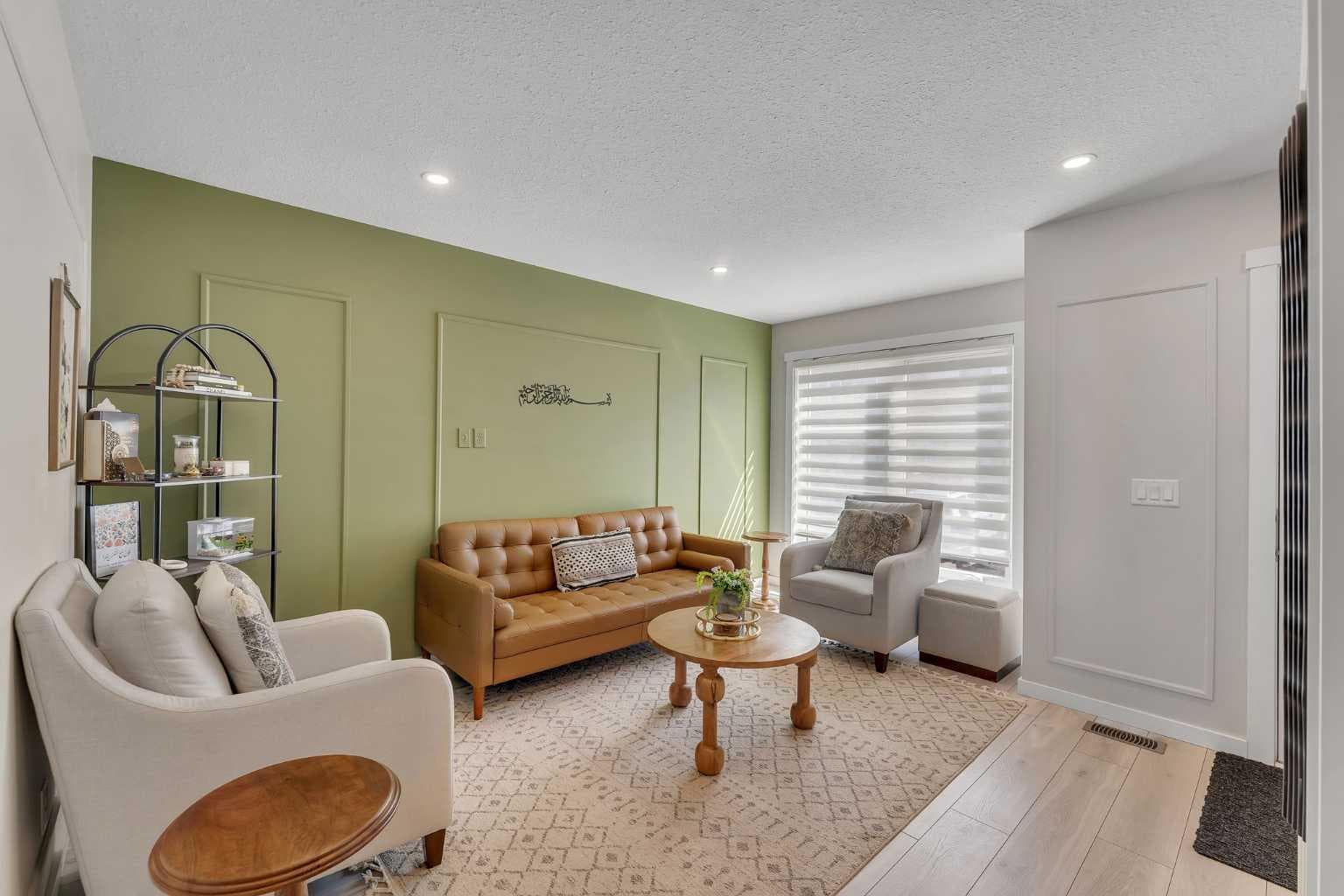 124, 31 Red Embers Parade NE