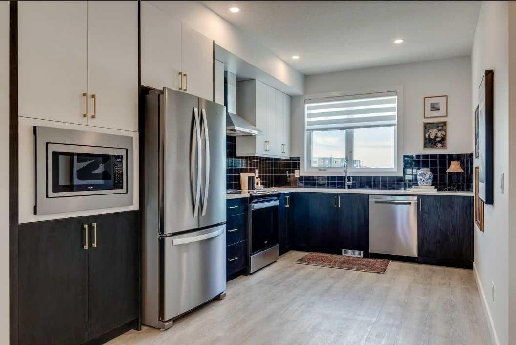 414, 8235 8 Avenue SW