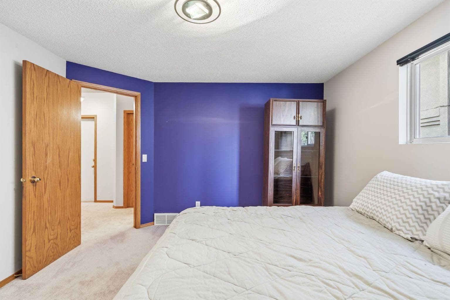 48 Headlands Close 