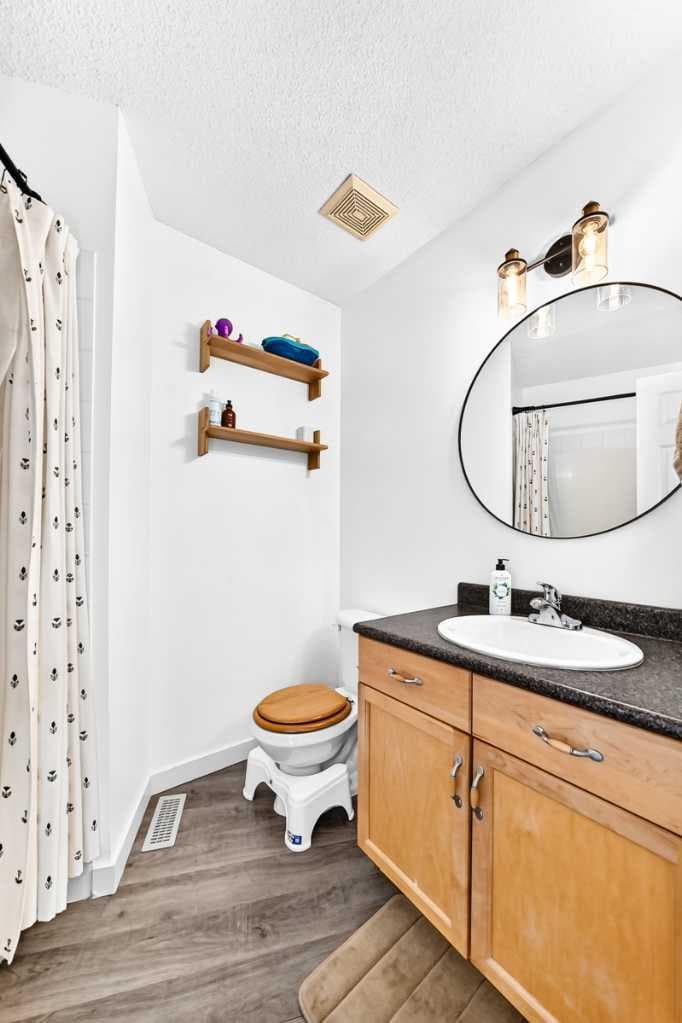 252 McKenzie Towne Link SE