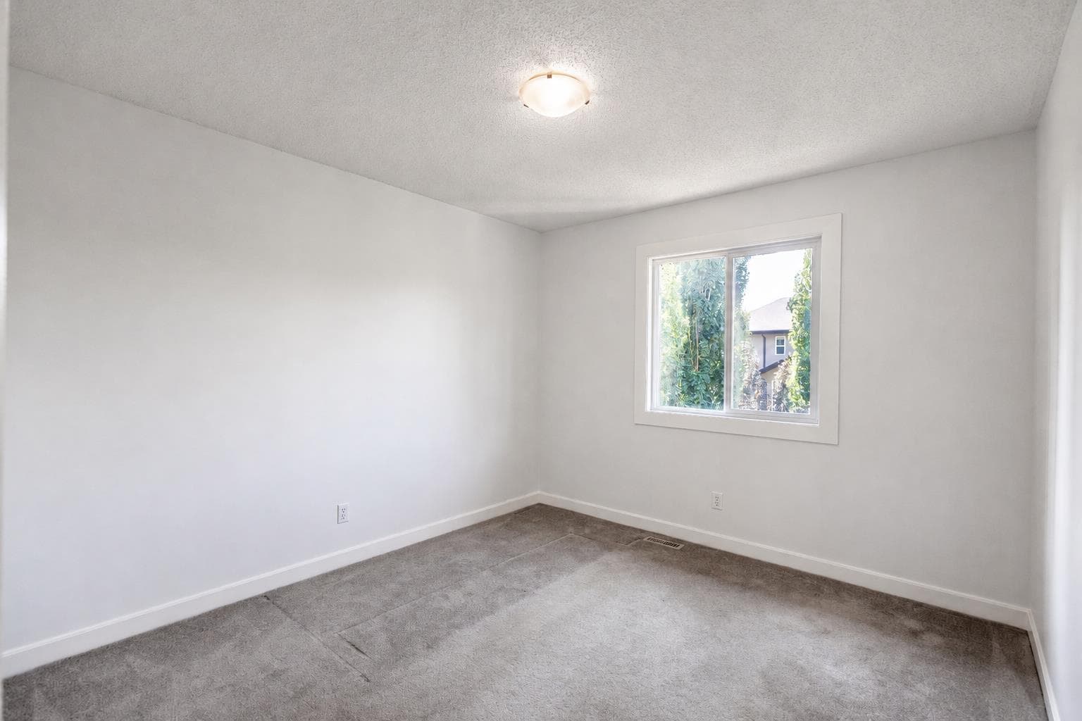108 Tuscany Estates Close NW
