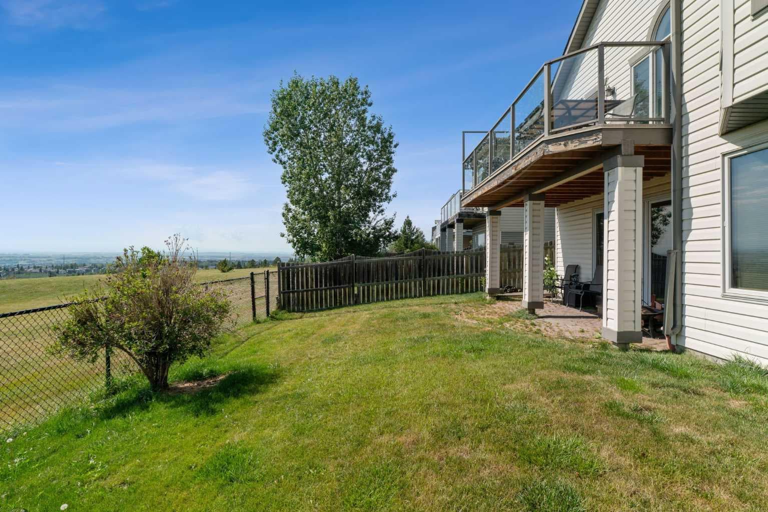 215 Rocky Ridge Drive NW