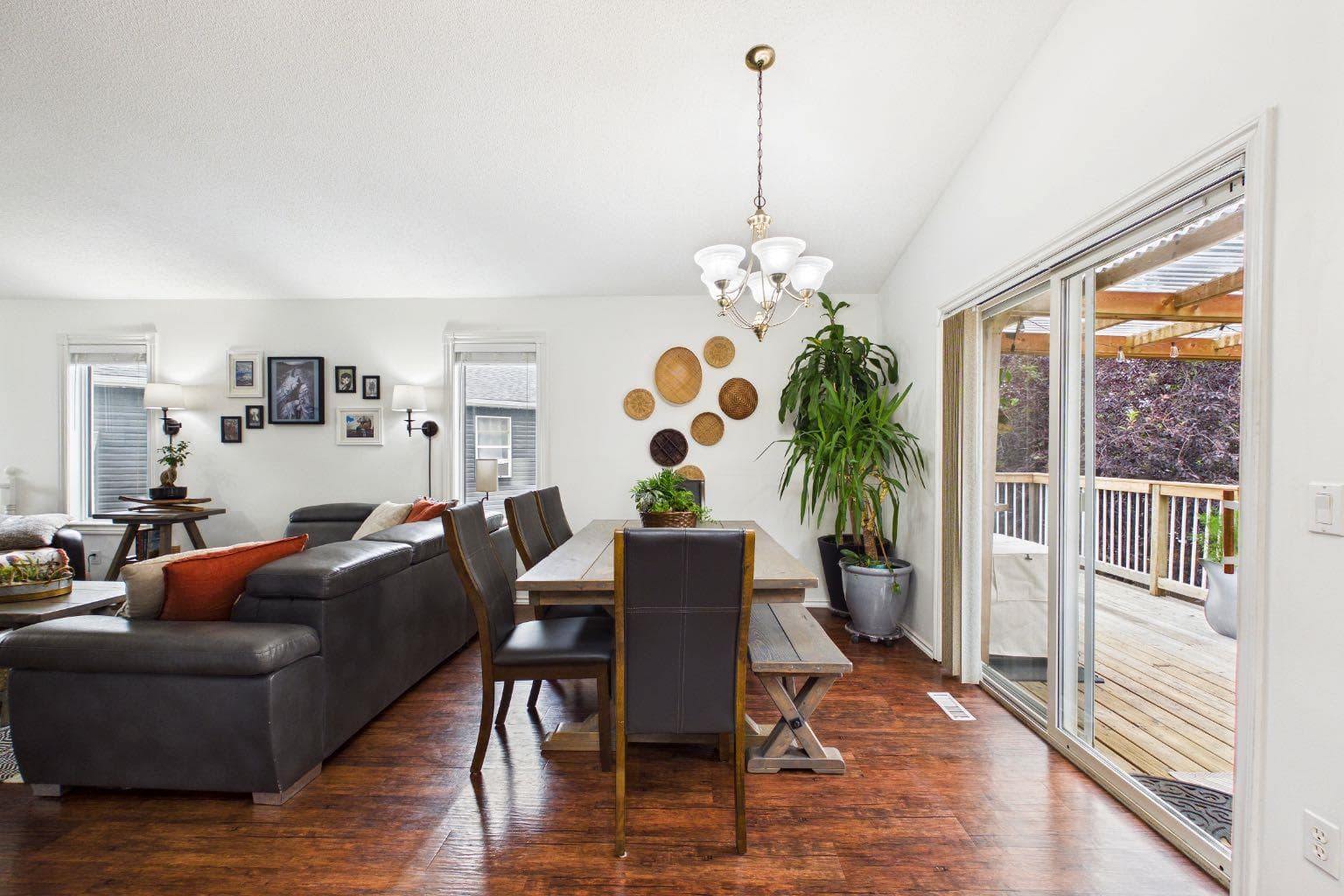 16 Big Springs Mews SE