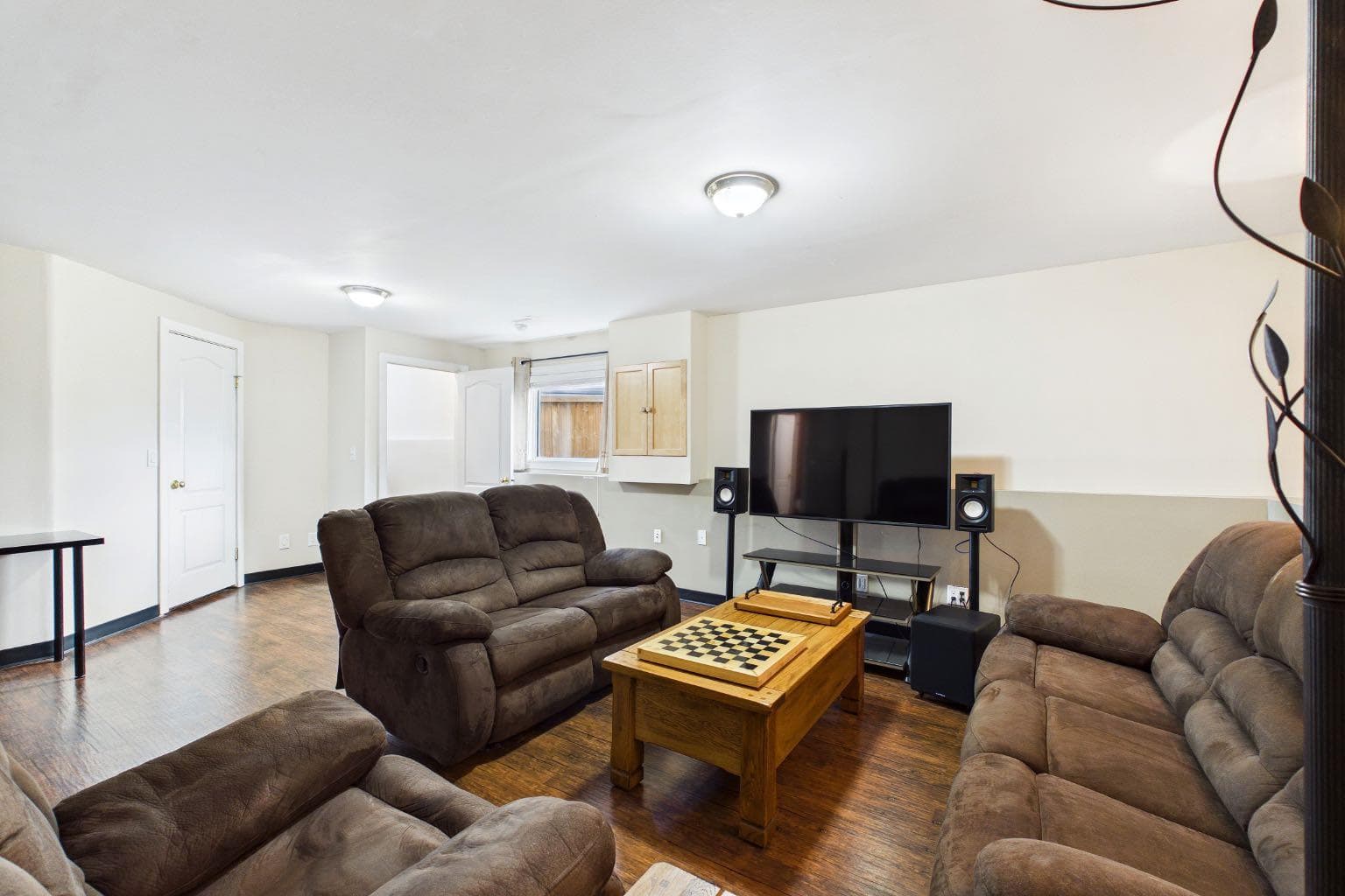 16 Big Springs Mews SE