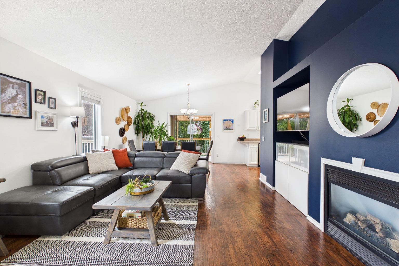 16 Big Springs Mews SE