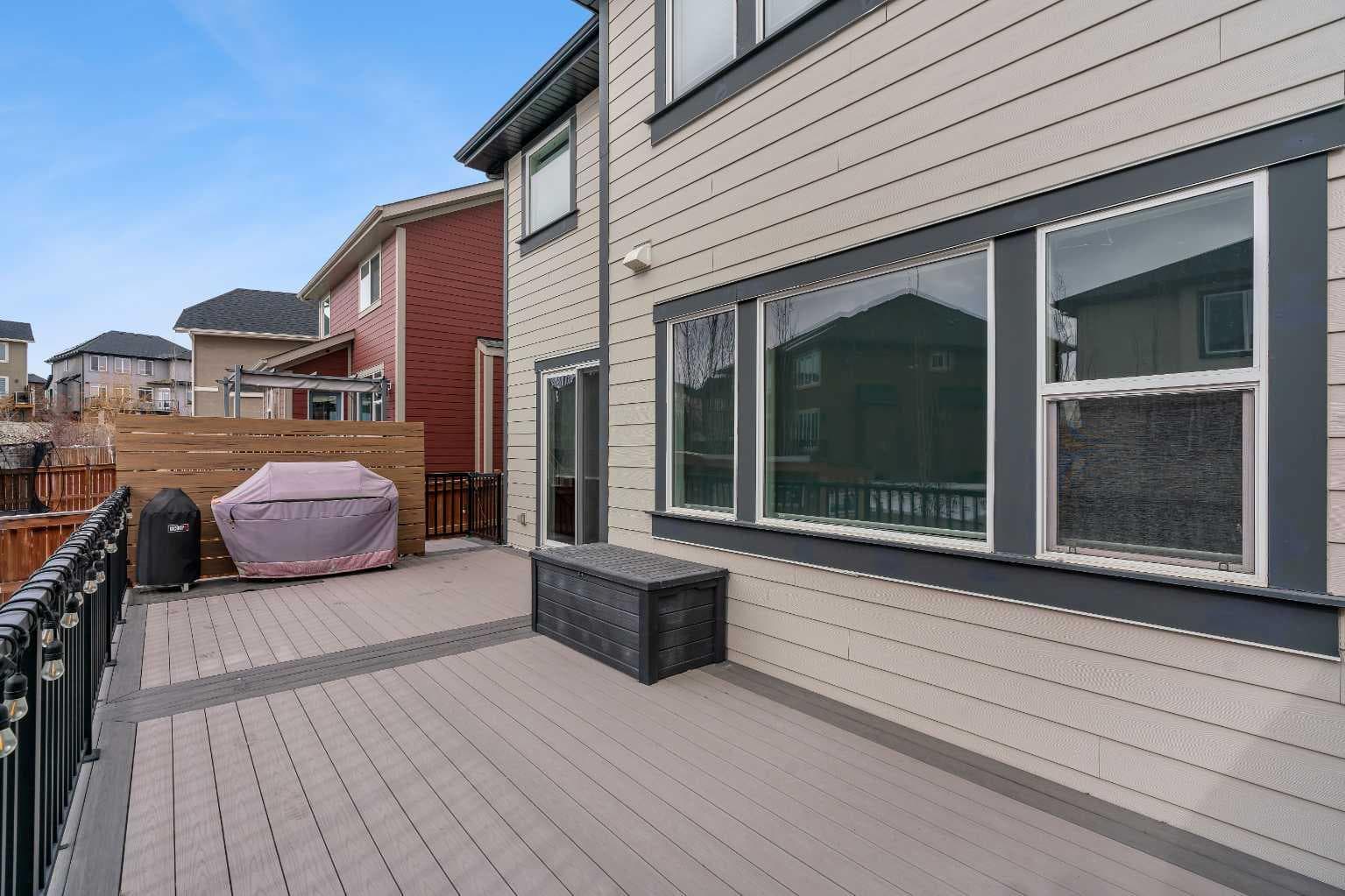 151 Stonemere Green 