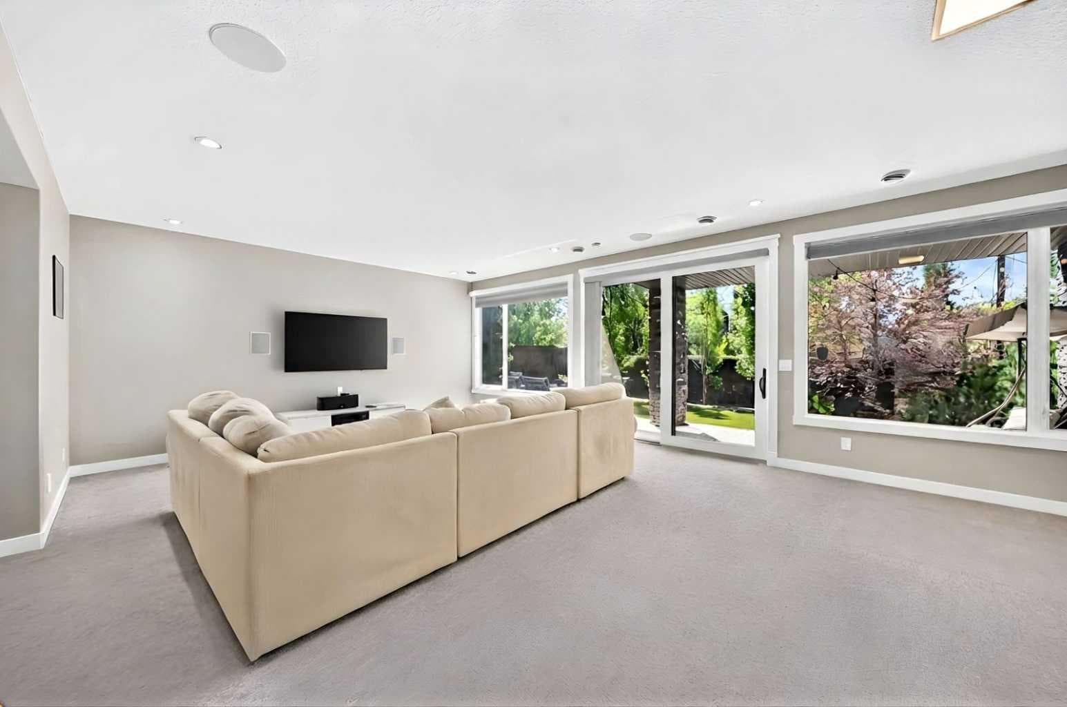 33 Aspen Summit Circle SW