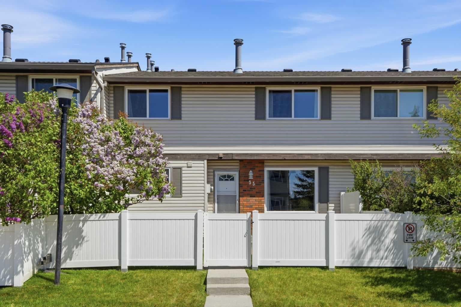 35, 740 Bracewood Drive SW