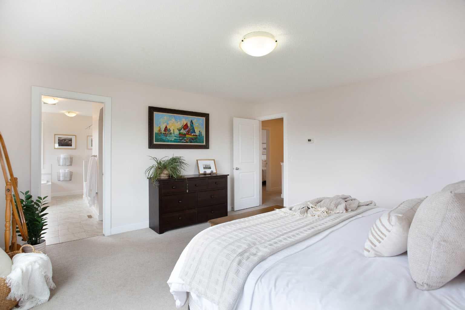 2 Kingston View SE