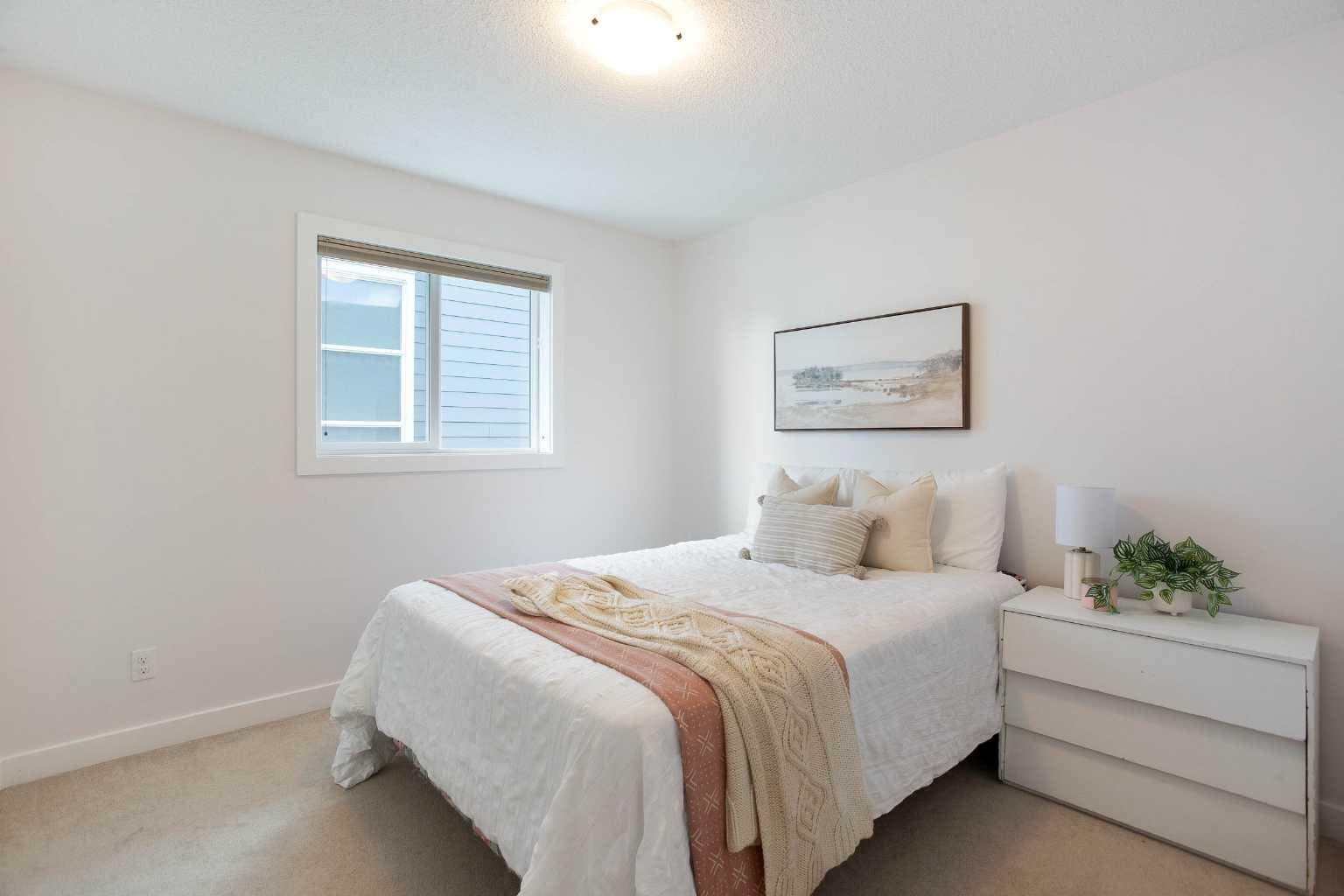 2 Kingston View SE