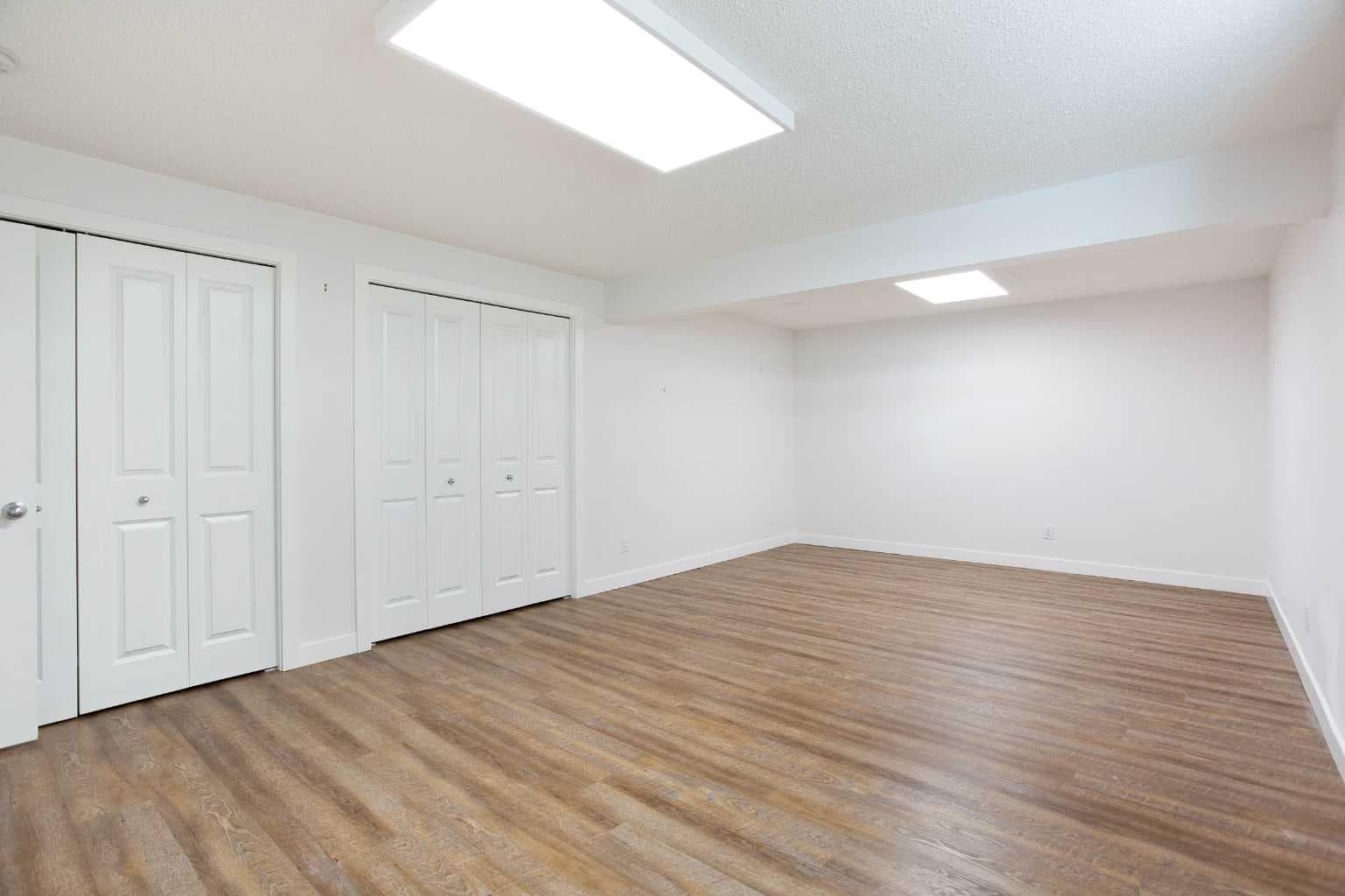 2 Kingston View SE