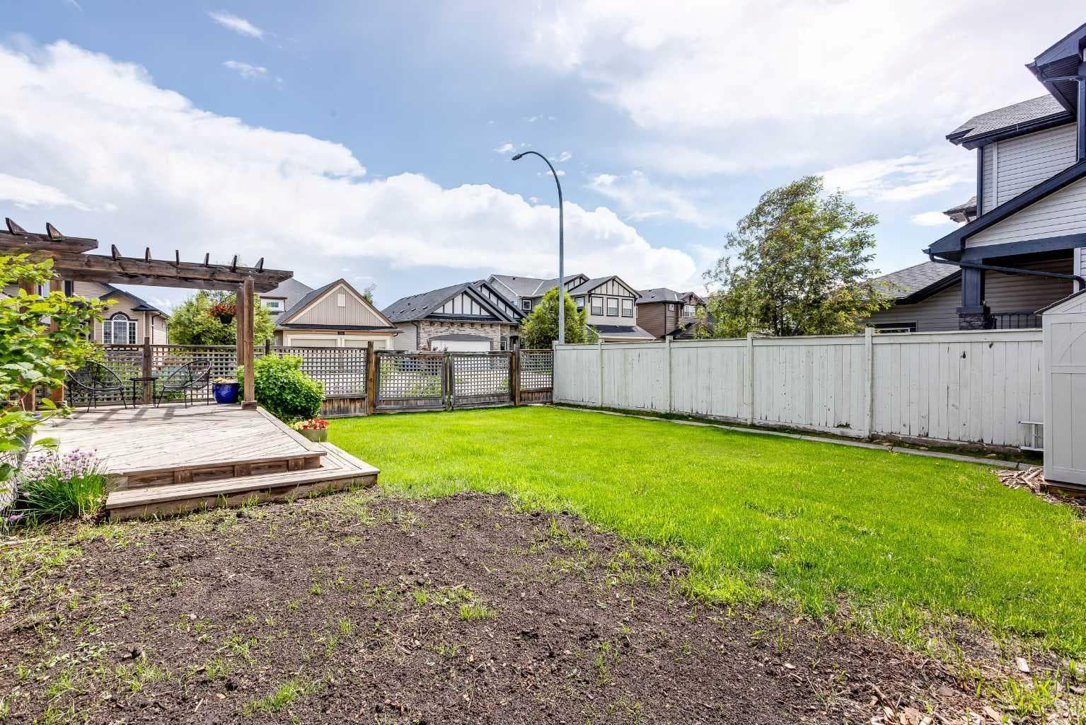 2 Kingston View SE