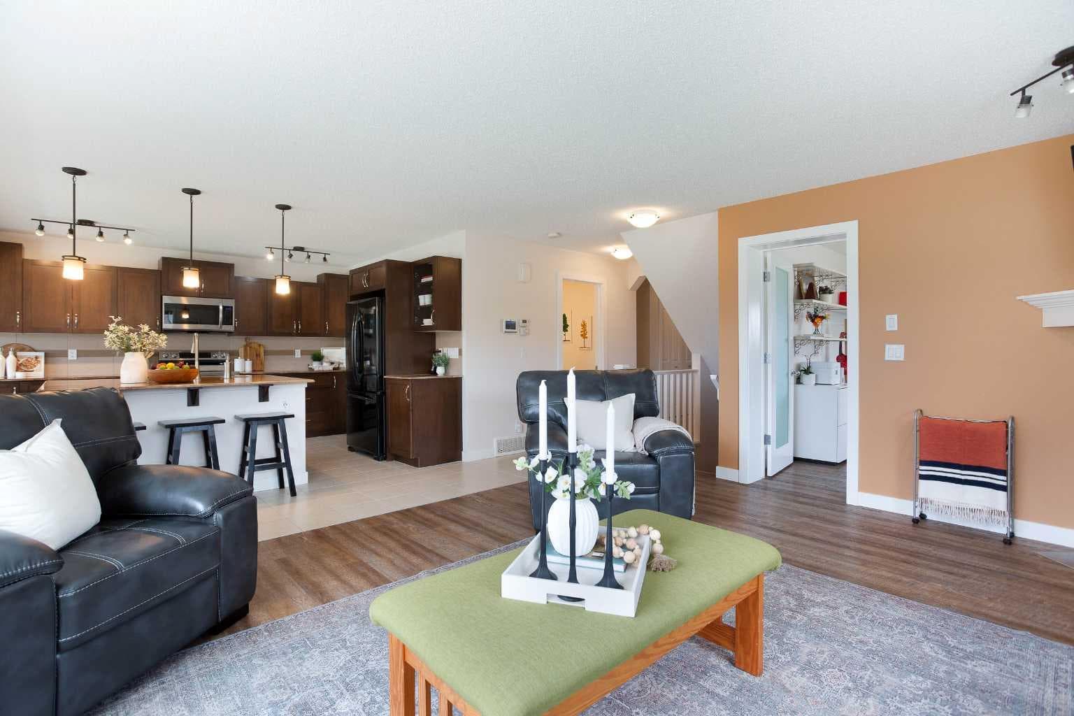 2 Kingston View SE
