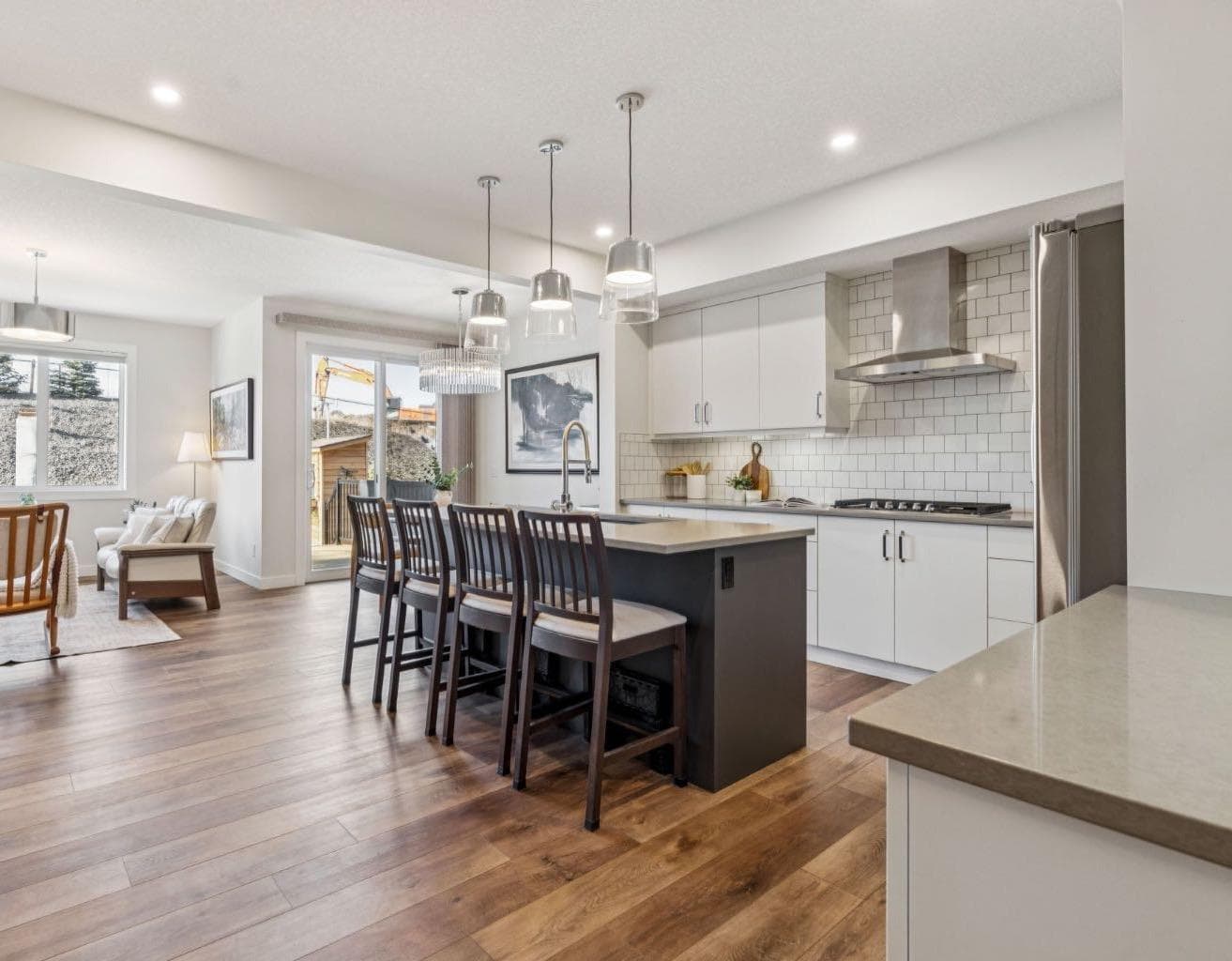 24 Willow Park Point 