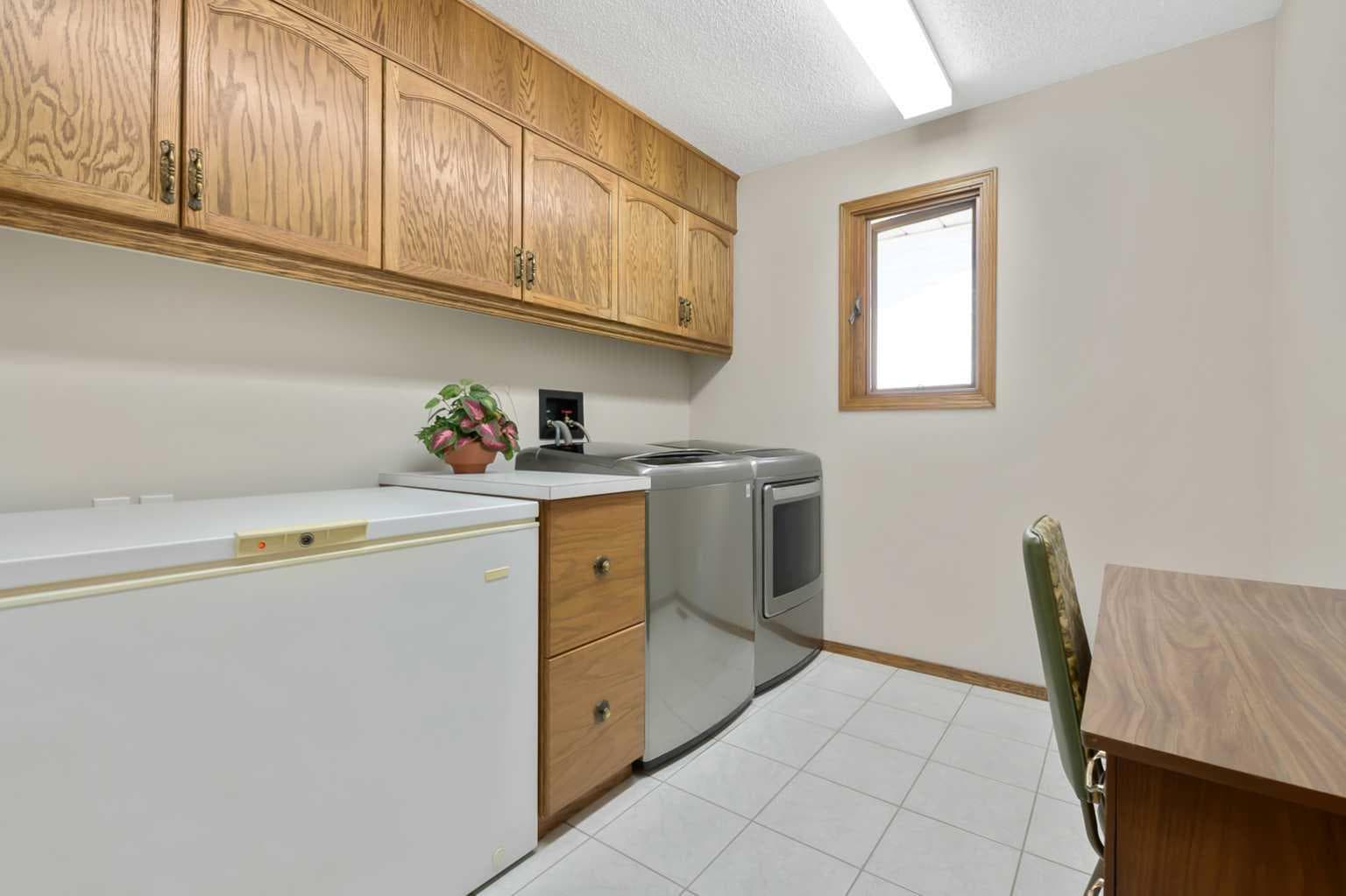 308 Canniff Place SW
