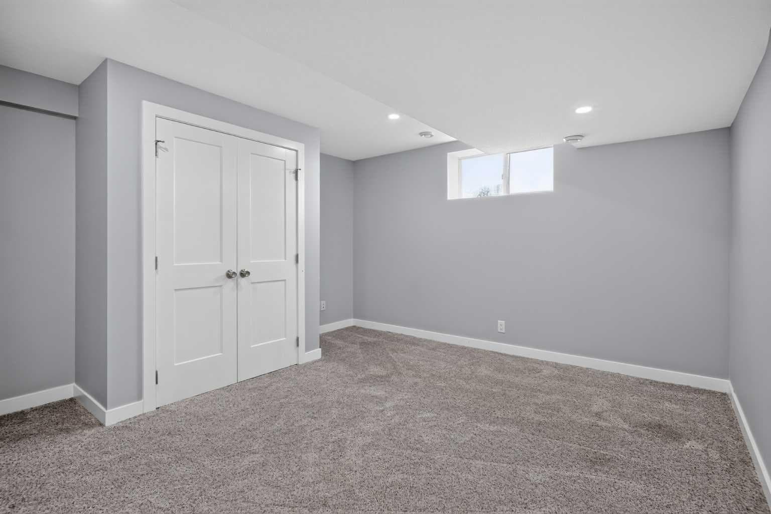 270092 Glenmore Trail 