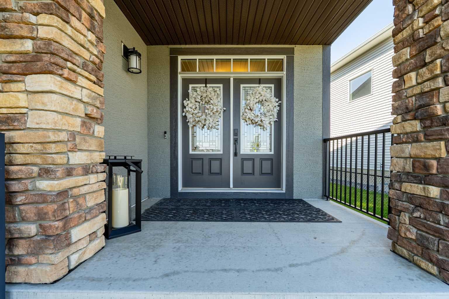 236 Hillcrest Drive SW